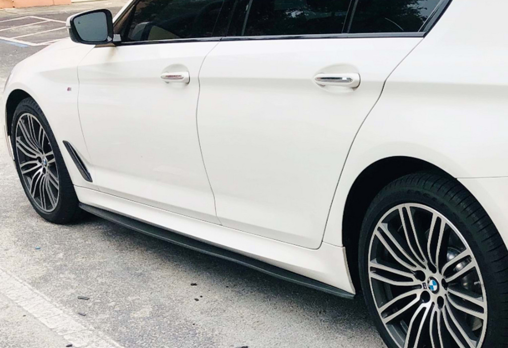 Накладки на пороги DPT V1 (під M-Sport/M5 пороги, чорний глянець)