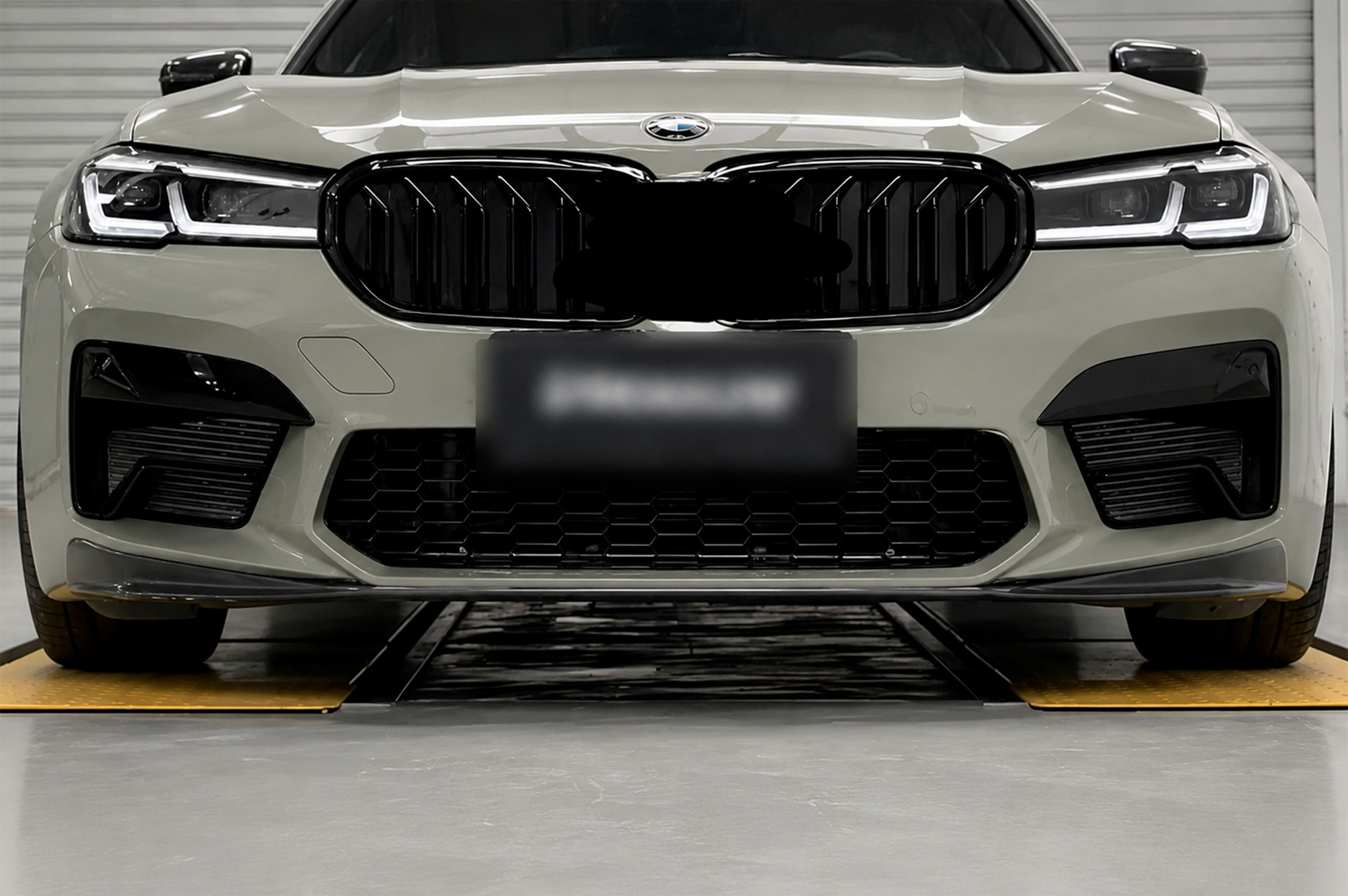 Накладка на передній бампер Lip CS-Style (для M5 2020–2023, ABS)